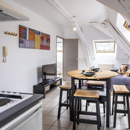 gîte de l'artiste Segré ✰ T2 confort ✰ centre ✰ 2 lits Esterno foto