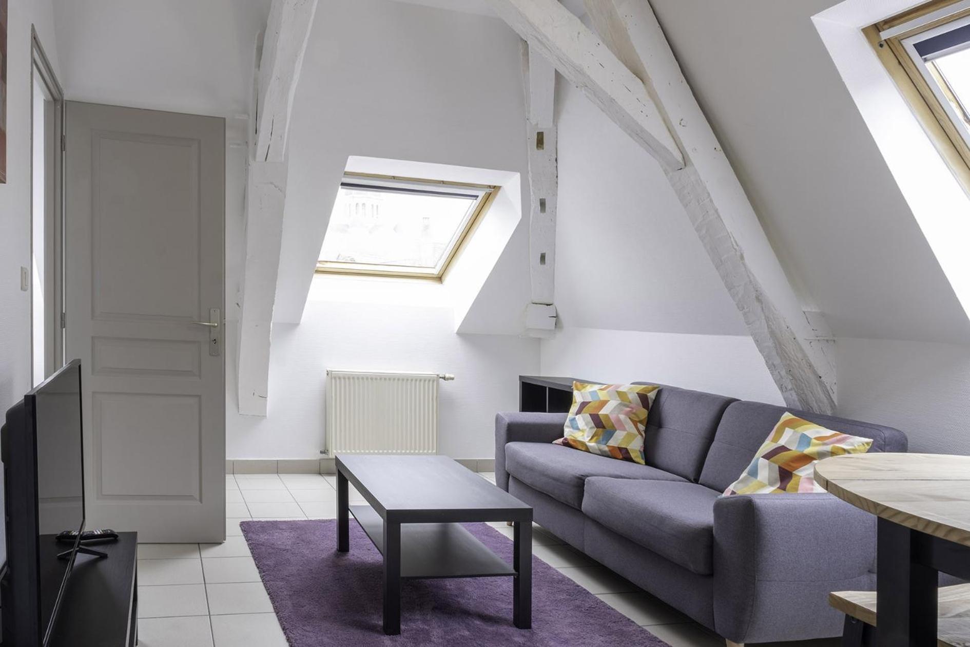 gîte de l'artiste Segré ✰ T2 confort ✰ centre ✰ 2 lits Esterno foto