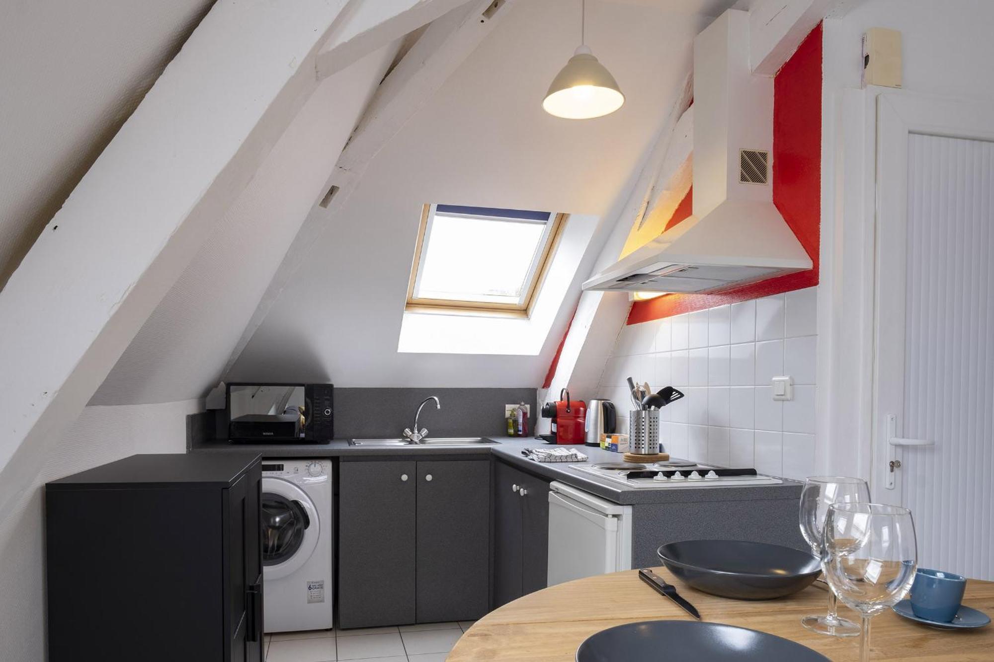 gîte de l'artiste Segré ✰ T2 confort ✰ centre ✰ 2 lits Esterno foto